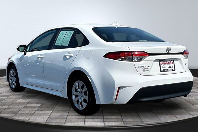 Used 2024 Toyota Corolla LE image 4