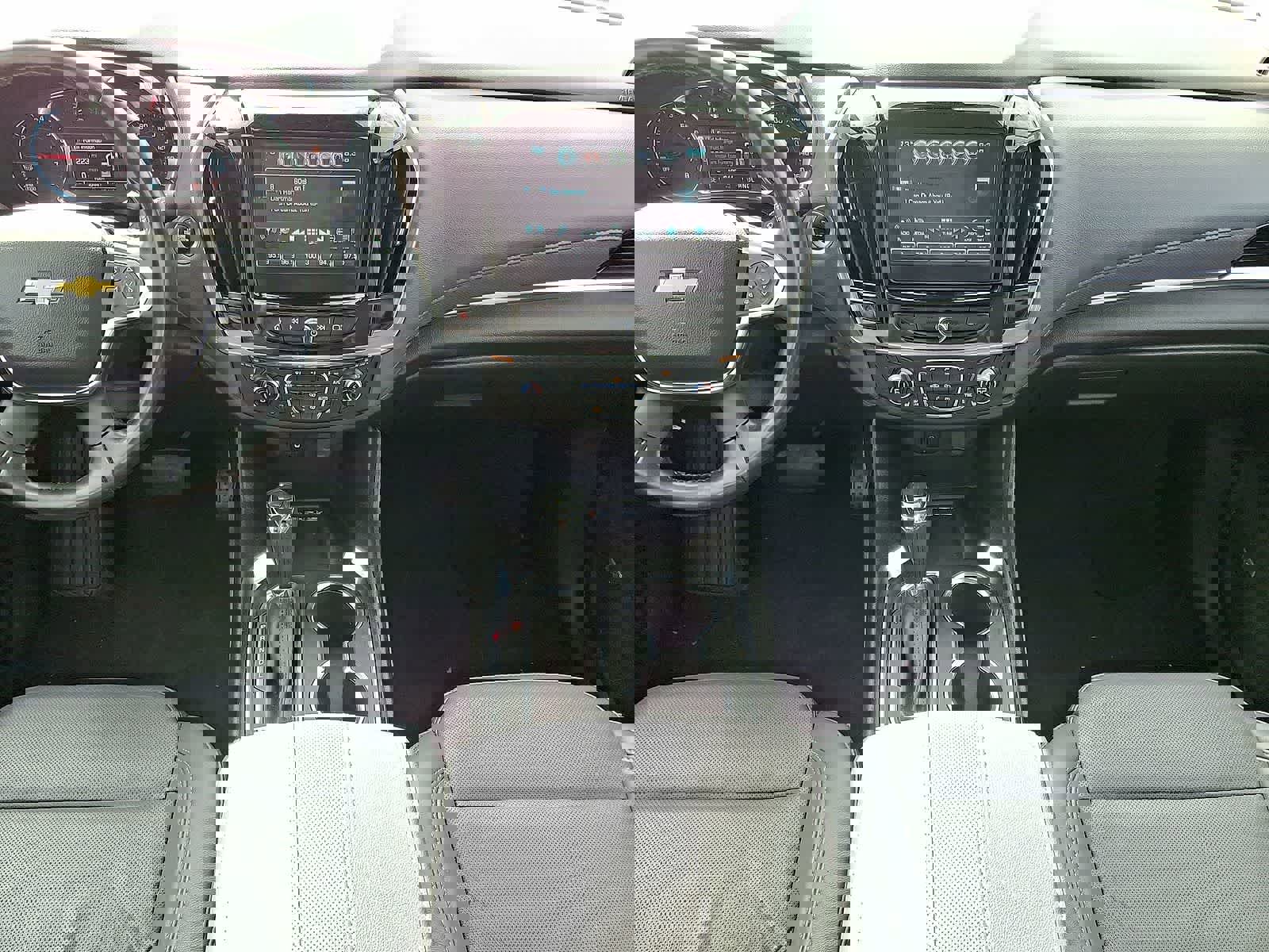 Used 2018 Chevrolet Traverse Premier image 11