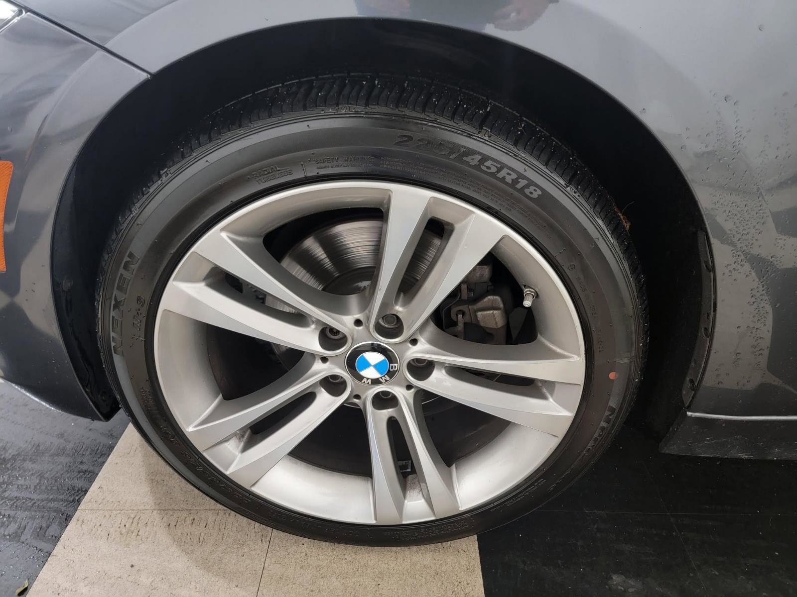 Used 2018 BMW 330i xDrive Sedan w/ Convenience Package image 40