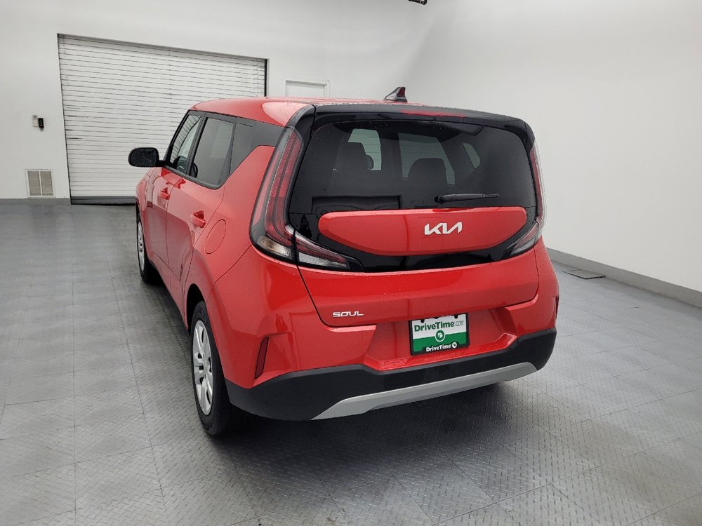 Used 2025 Kia Soul LX image 6