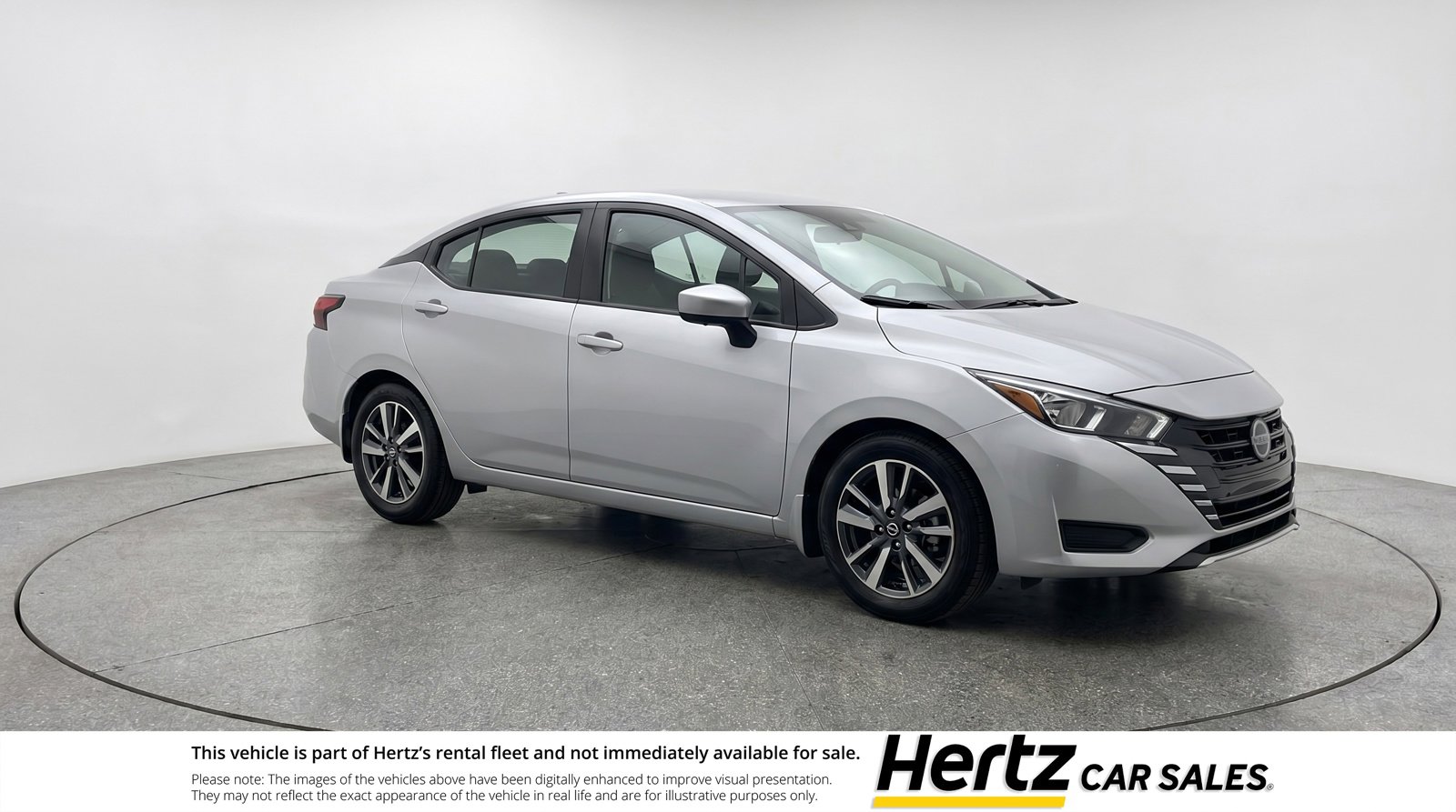 Used 2025 Nissan Versa SV image 1