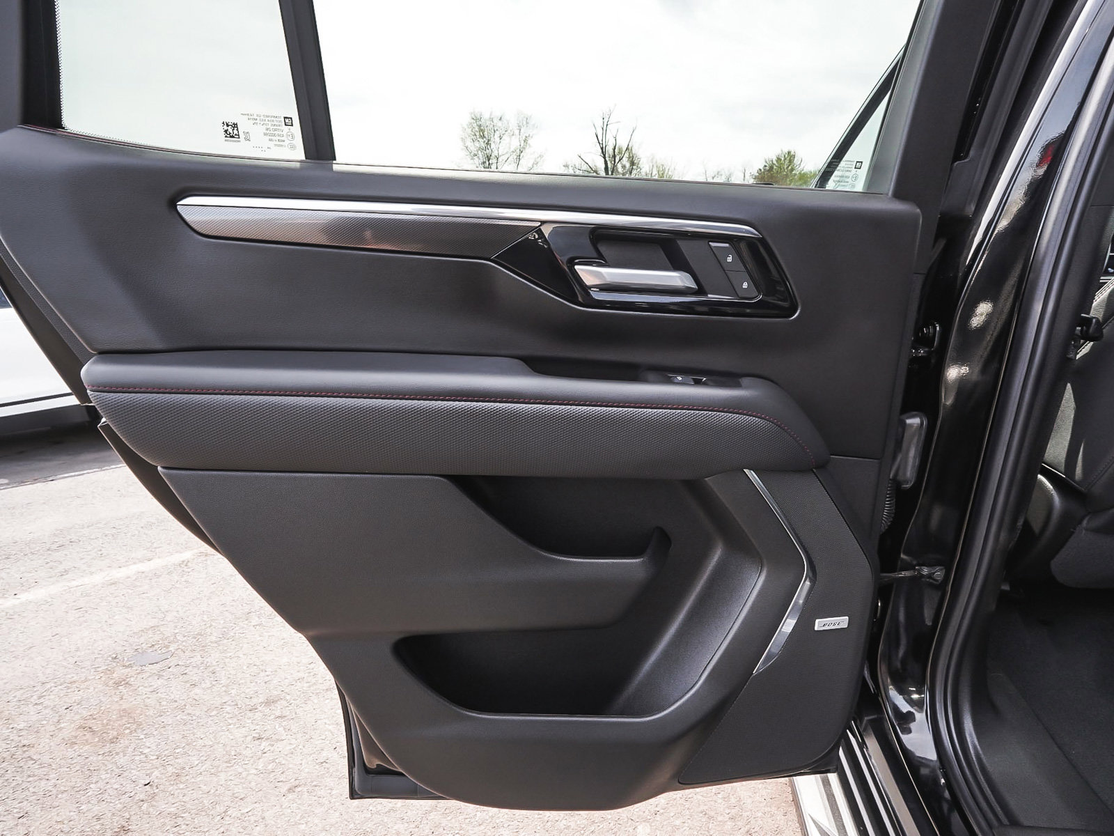 Used 2025 Chevrolet Tahoe RST w/ Comfort Package image 12