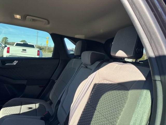 Used 2020 Ford Escape SE image 16