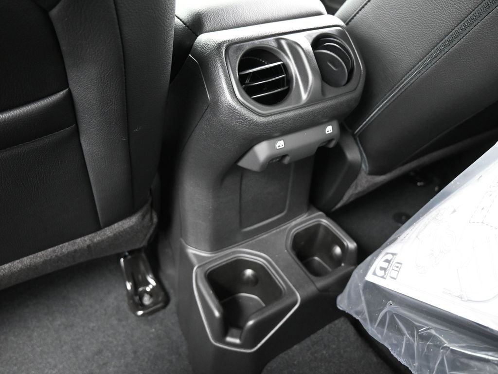 Used 2024 Jeep Gladiator Sport image 32