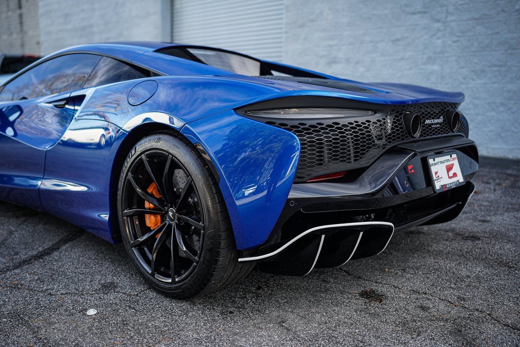 Used 2023 McLaren Artura image 14