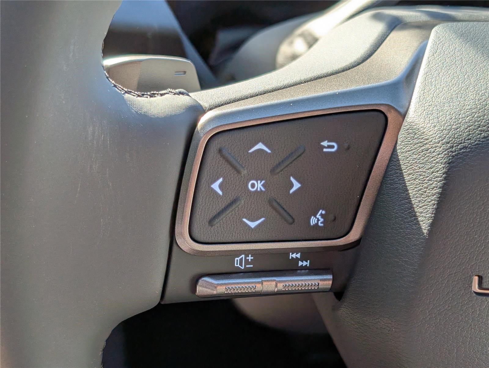 New 2026 Lexus ES 350h AWD w/ Convenience Package image 18
