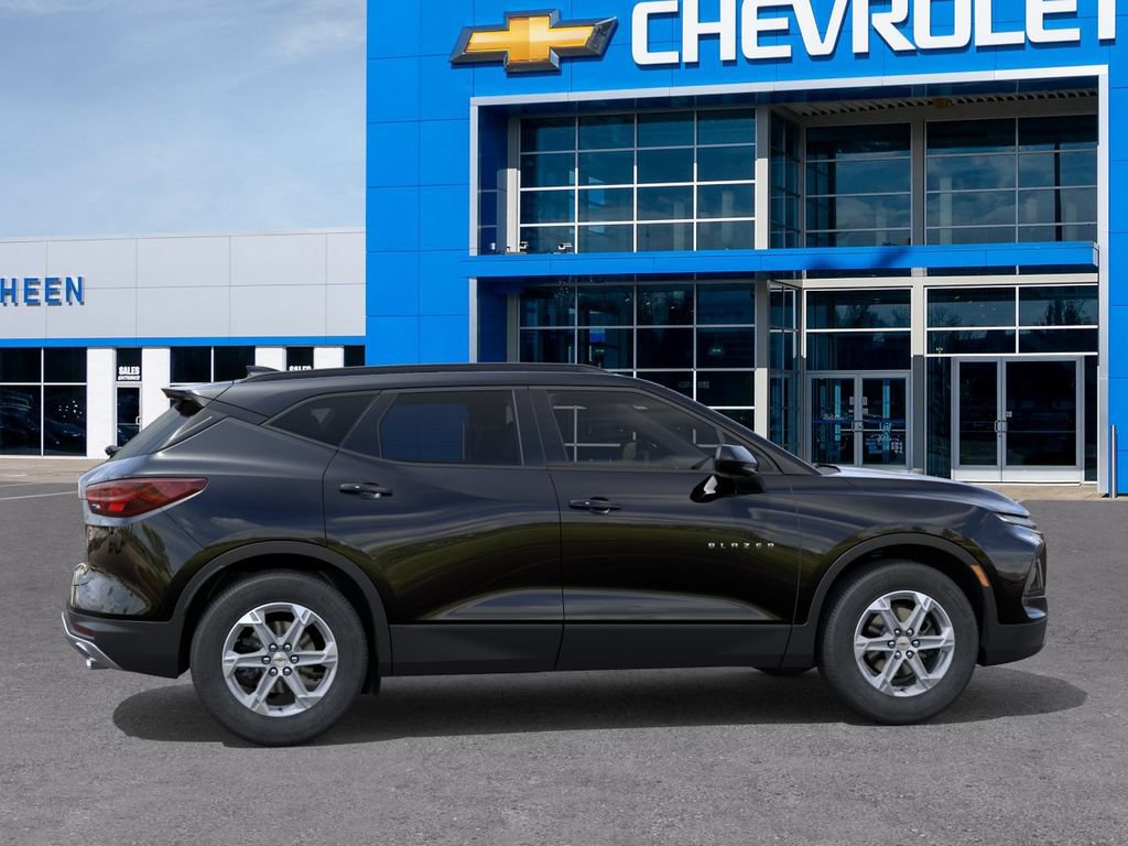 New 2026 Chevrolet Blazer LT w/ Convenience Package AWD/4WD image 5