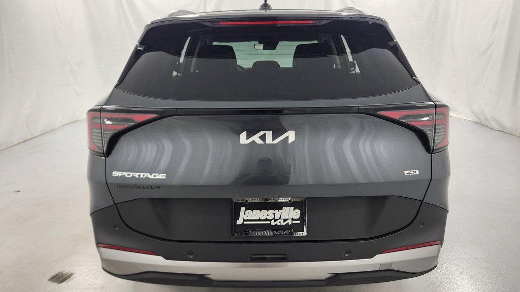New 2026 Kia Sportage EX AWD/4WD image 4