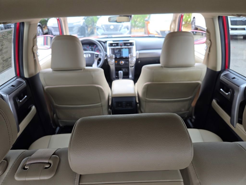 Used 2021 Toyota 4Runner SR5 Premium w/ Moonroof Package image 11