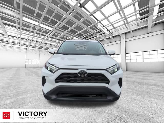 Used 2025 Toyota RAV4 XLE FWD image 8