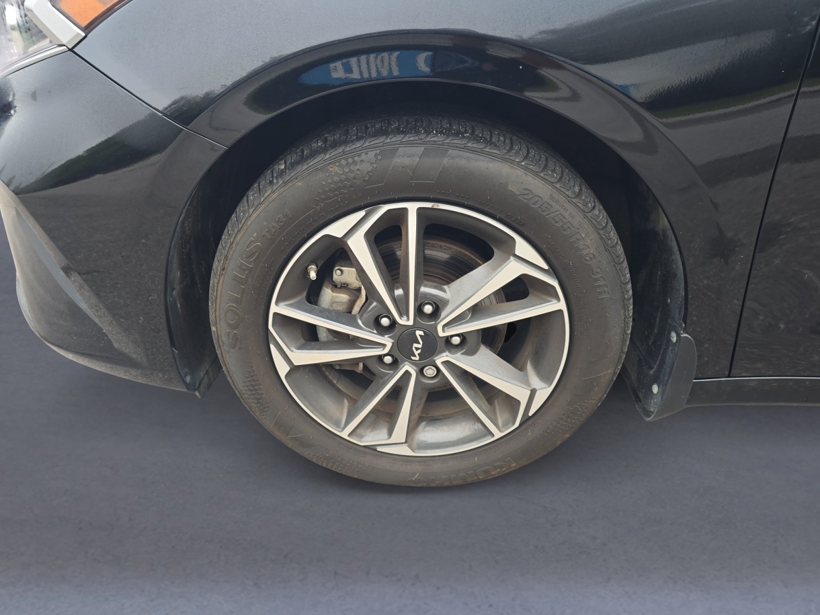 Used 2024 Kia Forte LXS w/ LXS Technology Package FWD image 10