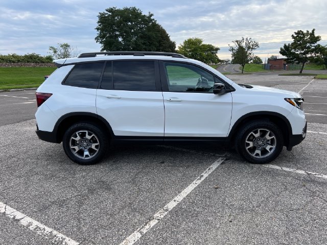 Used 2023 Honda Passport TrailSport image 12