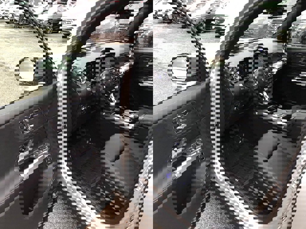 New 2023 Mercedes-Benz EQB 300 4MATIC image 11