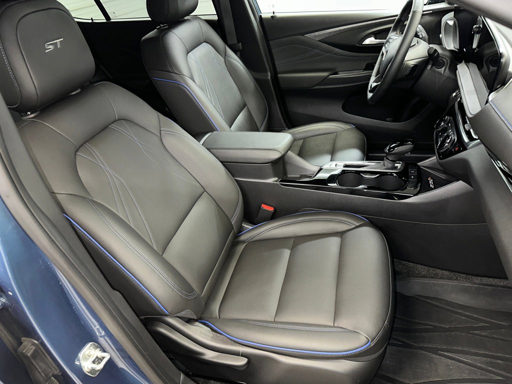 Used 2024 Buick Envista Sport Touring w/ Convenience I Package image 33