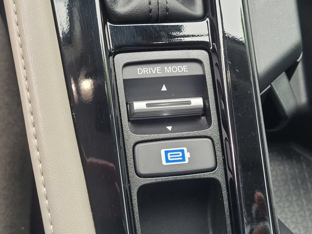 Used 2024 Honda Accord Touring image 12