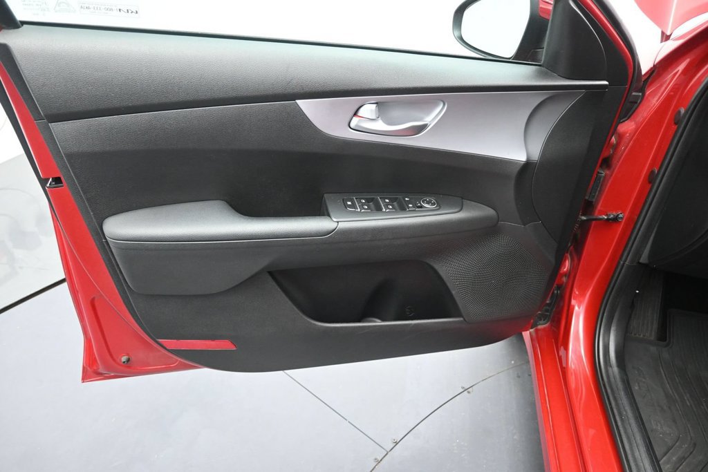 Certified 2023 Kia Forte LXS FWD image 16
