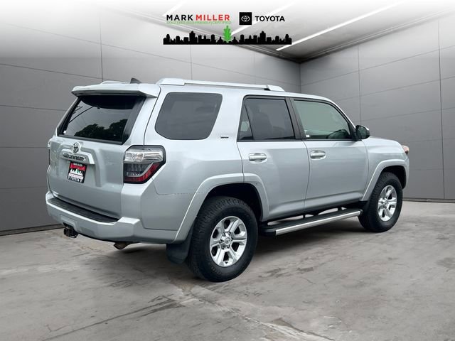 Used 2016 Toyota 4Runner SR5 AWD/4WD image 5