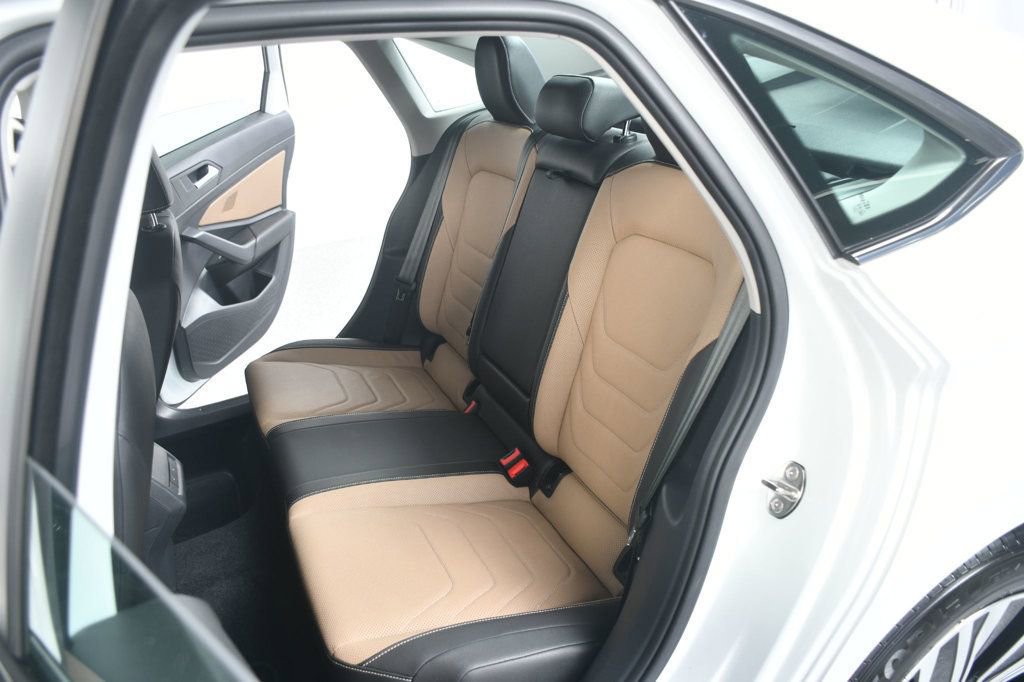 Used 2020 Volkswagen Jetta SEL Premium FWD image 34
