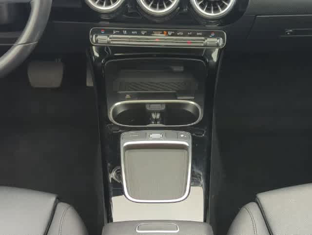 Used 2025 Mercedes-Benz CLA 250 4MATIC image 29