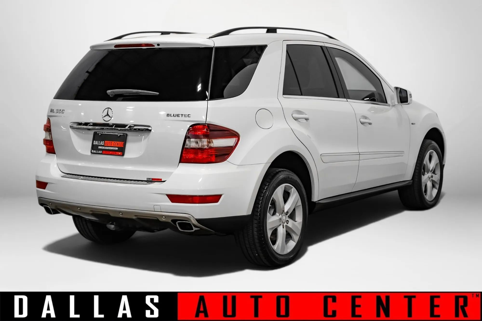 Used 2011 Mercedes-Benz ML 350 BlueTEC 4MATIC image 4