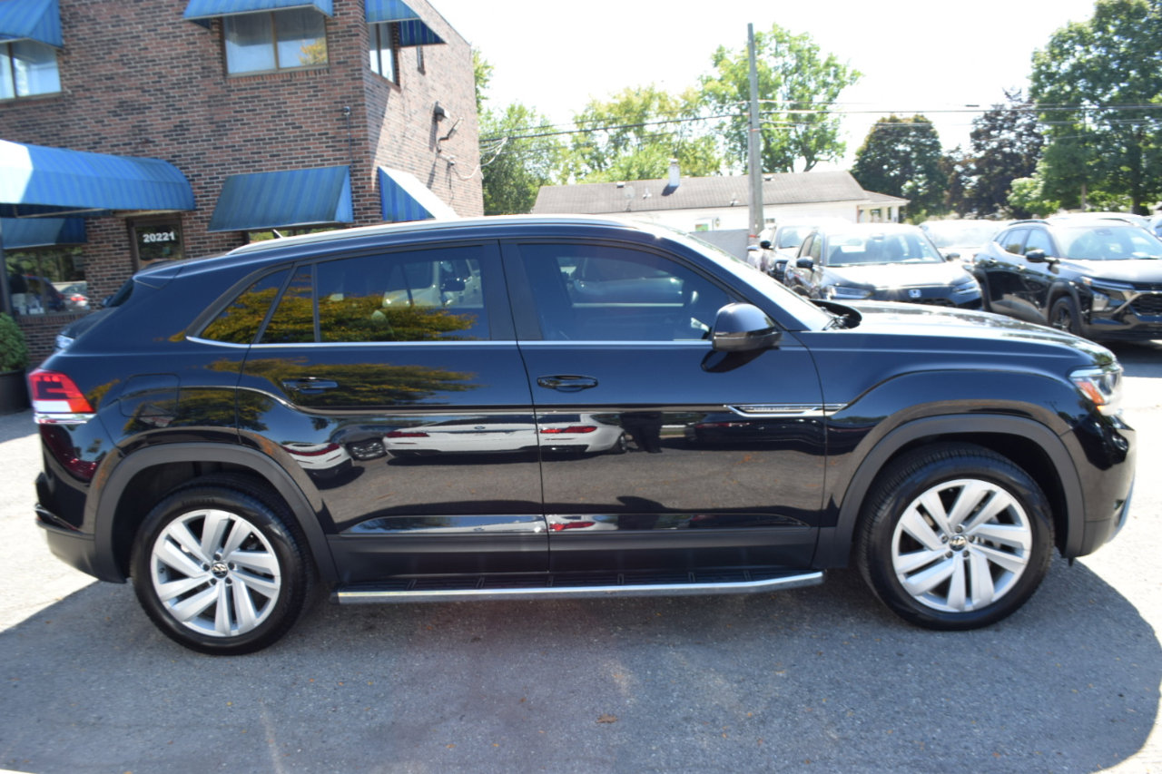 Used 2022 Volkswagen Atlas Cross Sport SE image 5