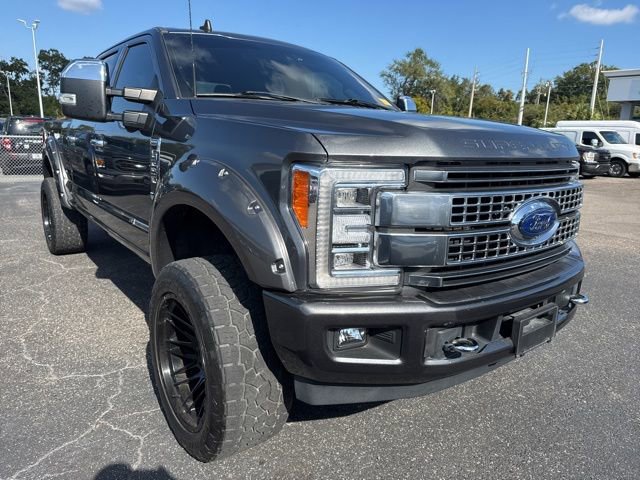 Used 2019 Ford F250 Platinum w/ Platinum Ultimate Package image 4
