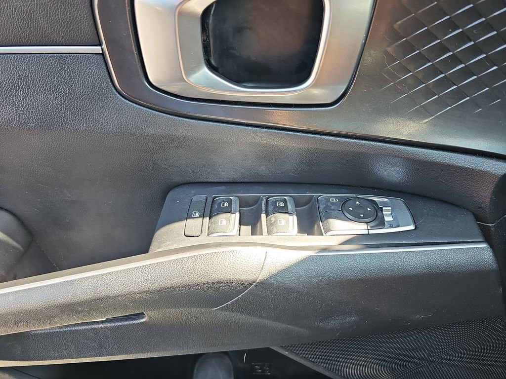 Used 2022 Kia Sorento LX FWD image 31