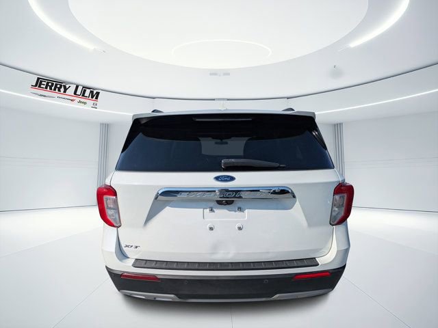 Used 2021 Ford Explorer XLT w/ Equipment Group 202A image 3