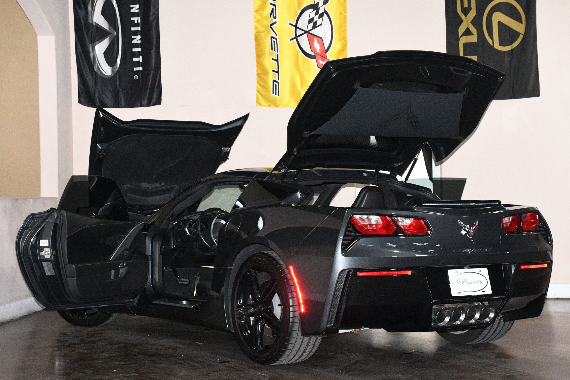 Used 2017 Chevrolet Corvette Stingray Coupe w/ 1LT RWD image 92