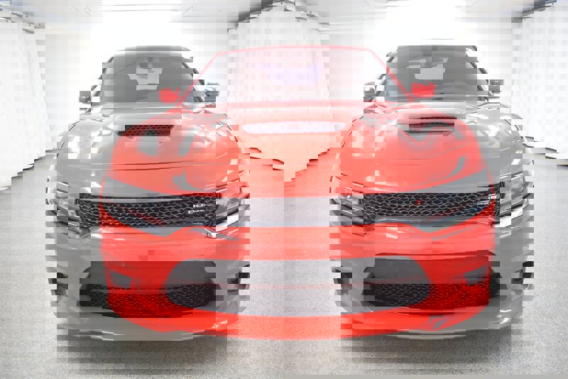 Used 2019 Dodge Charger R/T image 2