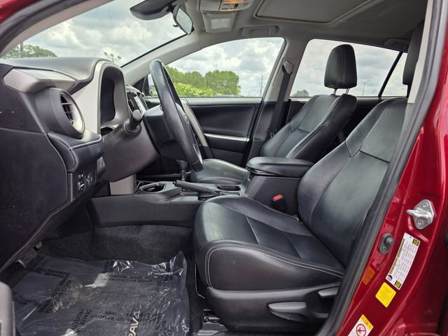 Used 2018 Toyota RAV4 XLE FWD image 12