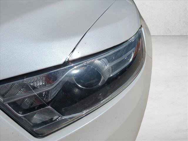 Used 2017 Ford Taurus SEL w/ Equipment Group 201A FWD image 9