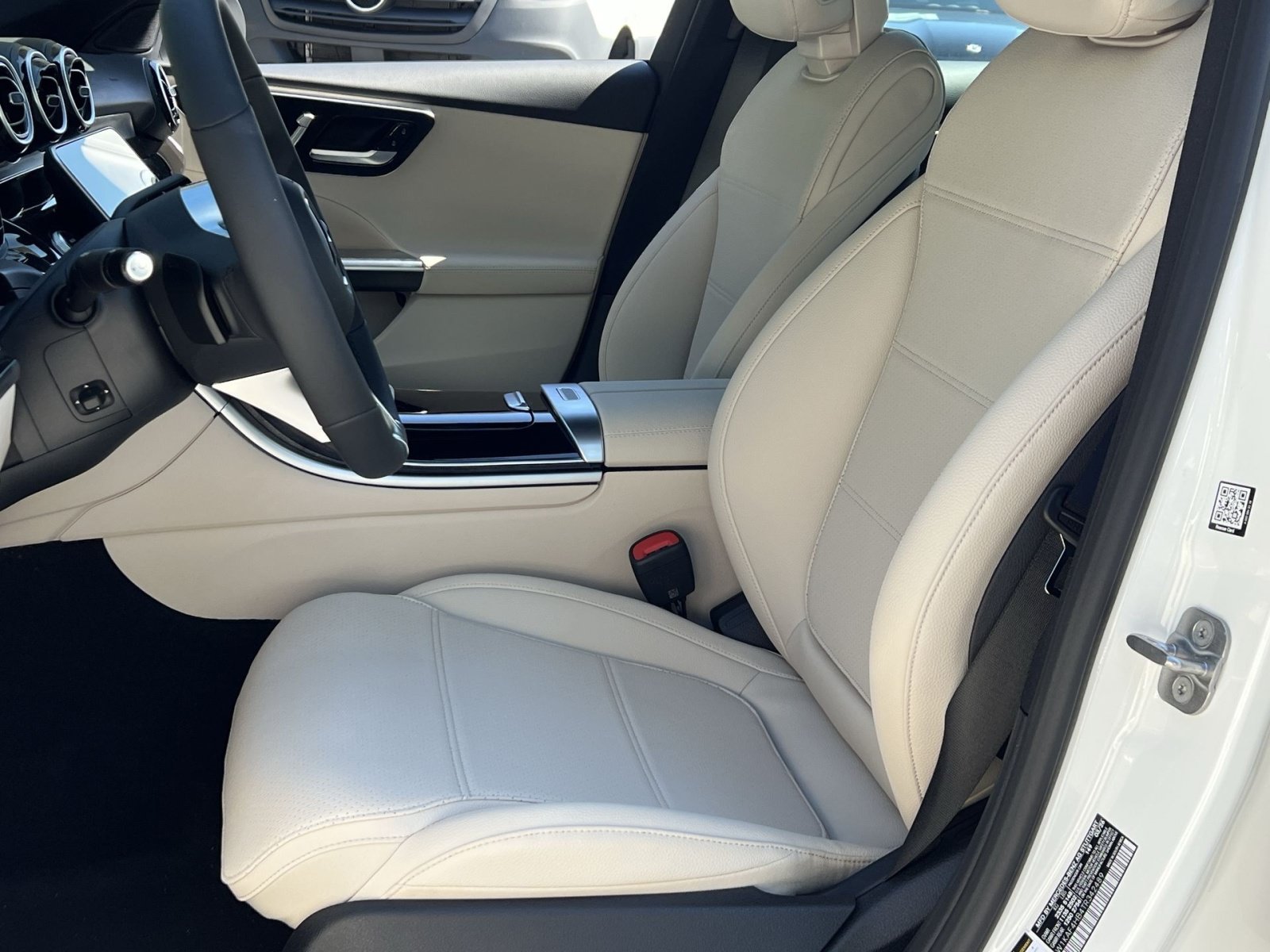New 2026 Mercedes-Benz C 300 4MATIC Sedan image 18