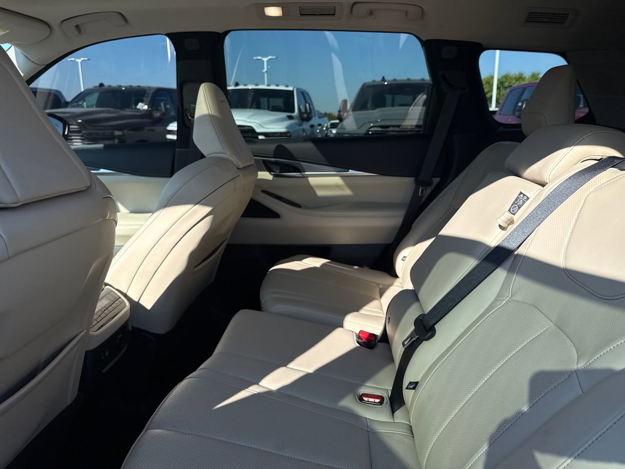 Used 2022 INFINITI QX60 Luxe image 13