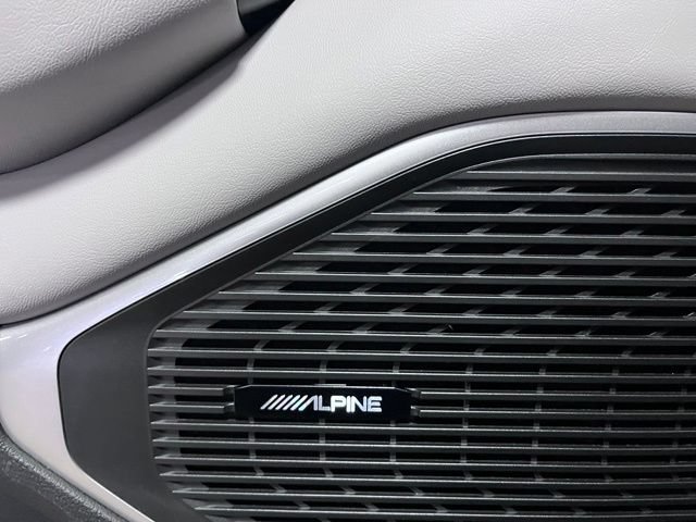 Used 2025 Jeep Wagoneer 4WD w/ Premium Group I image 24