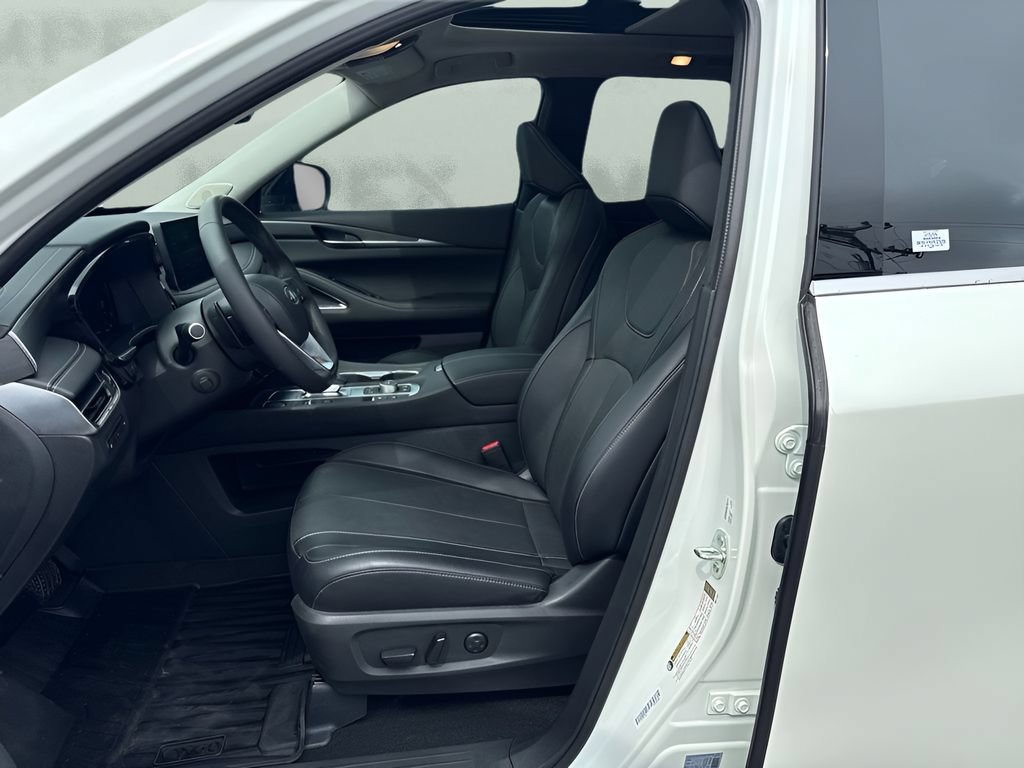 Used 2023 INFINITI QX60 Luxe w/ Vision Package FWD image 9