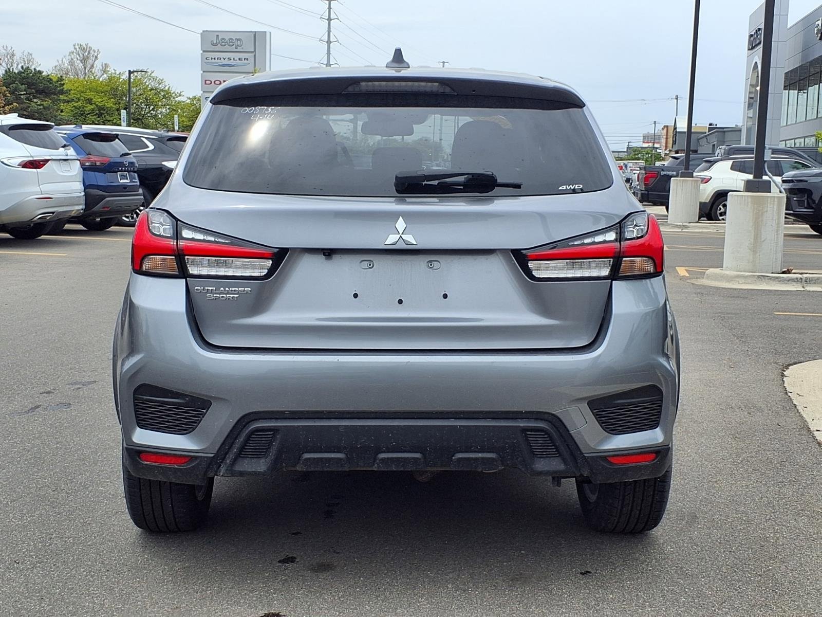 Used 2024 Mitsubishi Outlander Sport ES AWD/4WD image 4