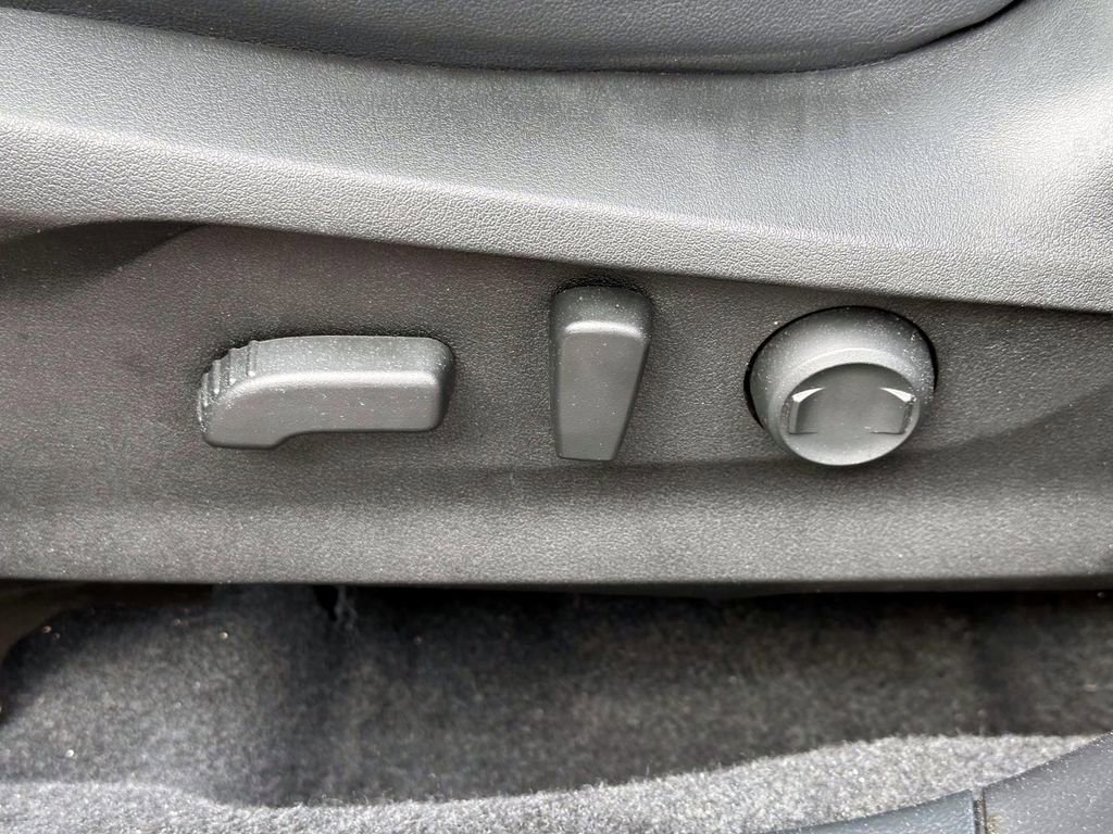 Used 2022 Subaru Forester Limited image 20