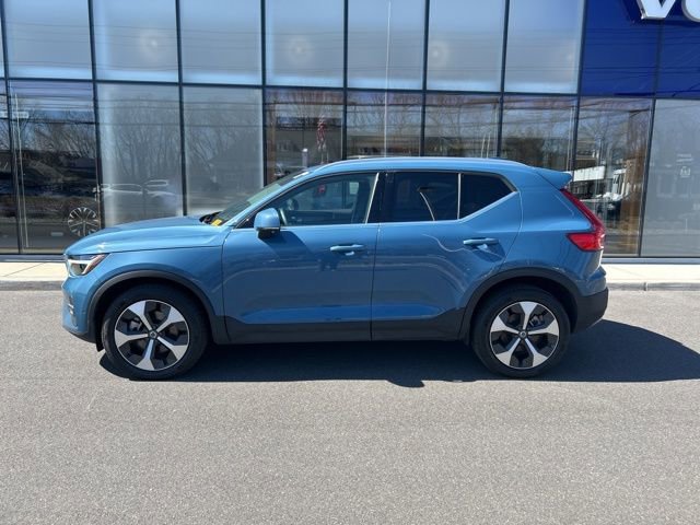 Certified 2025 Volvo XC40 B5 Plus video 2