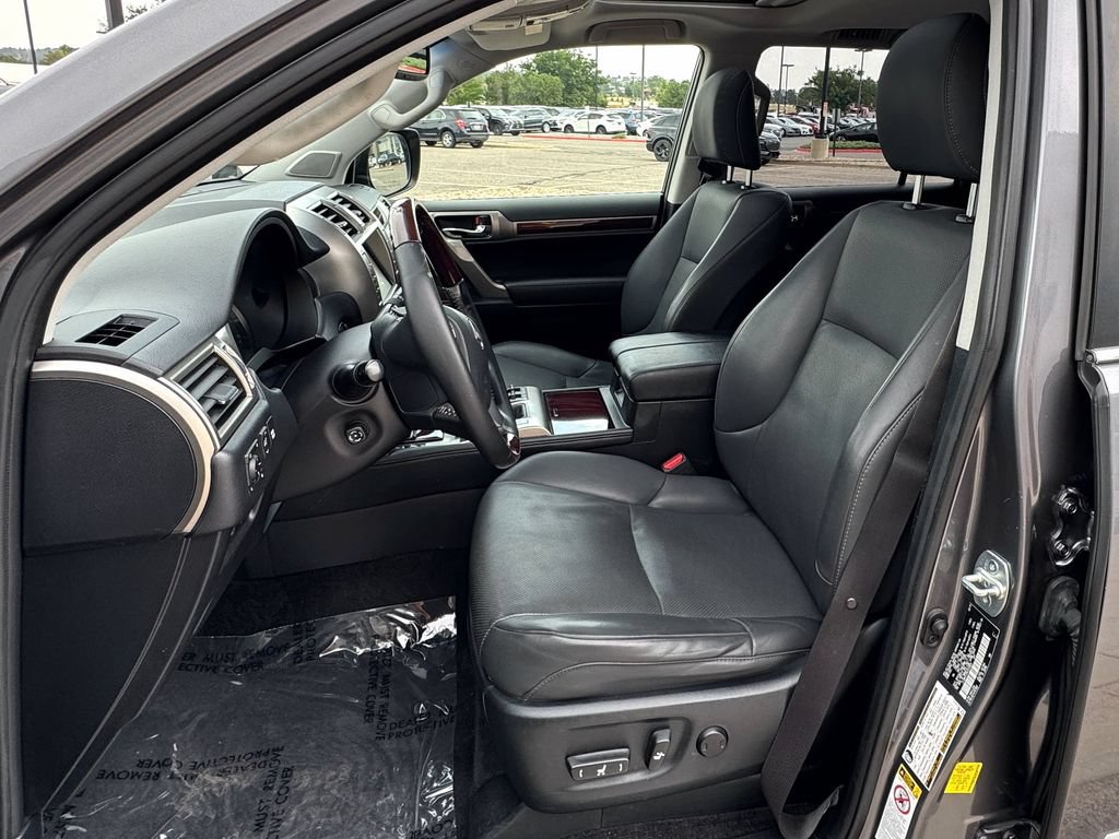 Used 2019 Lexus GX 460 Premium AWD/4WD image 16