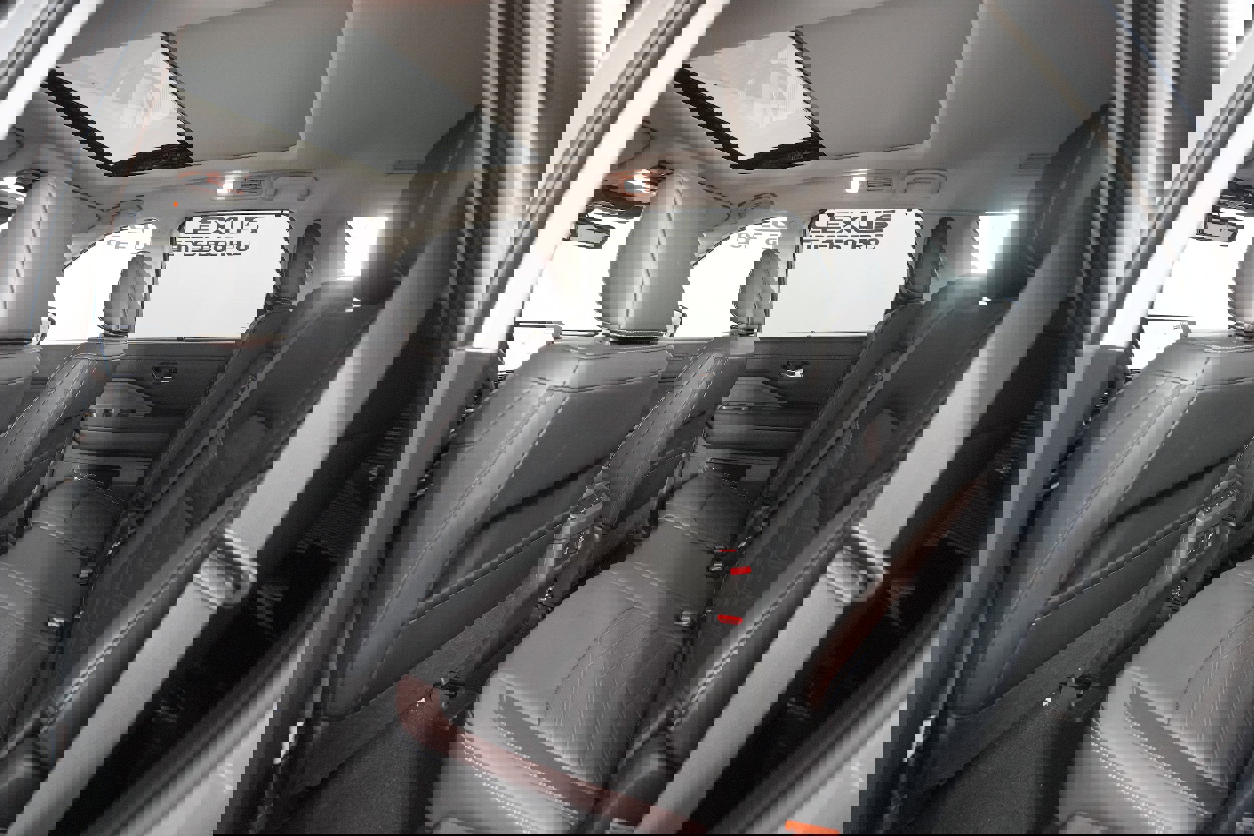 Used 2025 Nissan Pathfinder Platinum w/ Cargo Package image 14