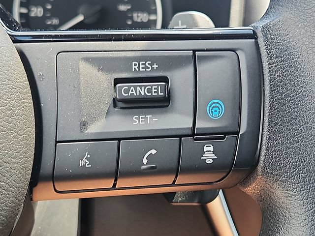 Used 2023 Nissan Rogue SV FWD image 21