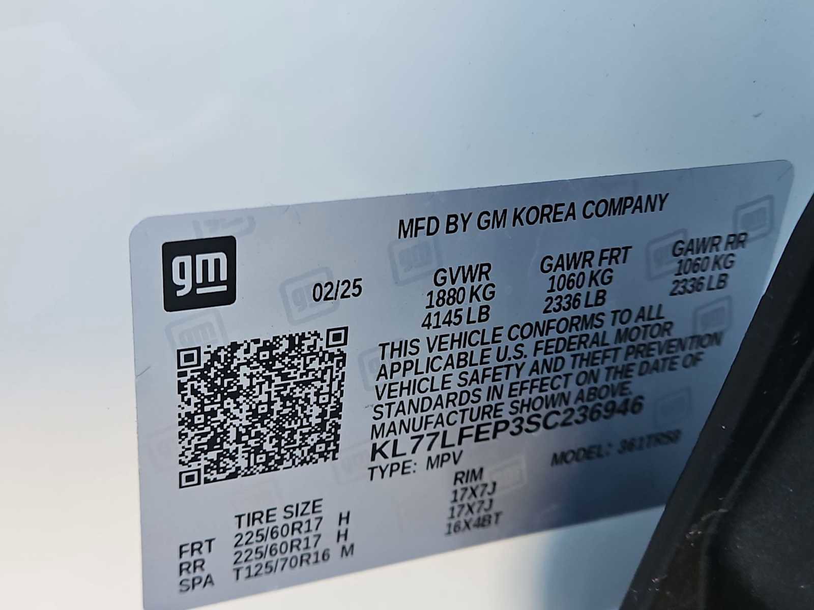 Certified 2025 Chevrolet Trax LS image 36