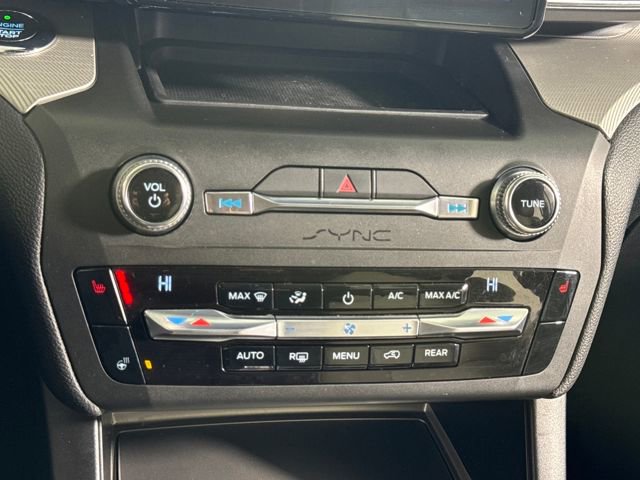 Used 2020 Ford Explorer XLT w/ Equipment Group 202A image 35