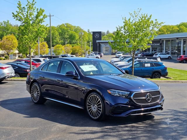 New 2026 Mercedes-Benz E 450 4MATIC Sedan image 1