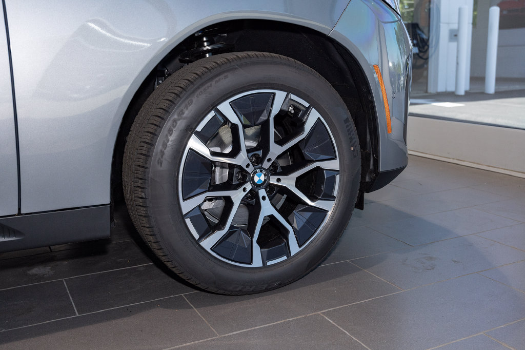 Used 2026 BMW X3 xDrive30i w/ Premium Package AWD/4WD image 4