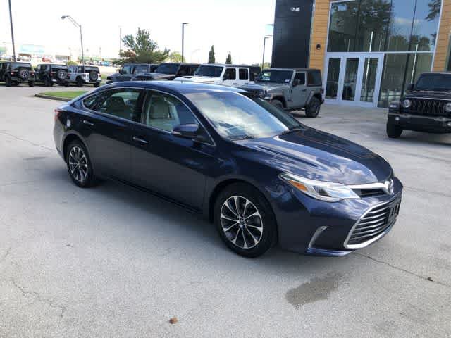 Used 2016 Toyota Avalon XLE Premium FWD image 8