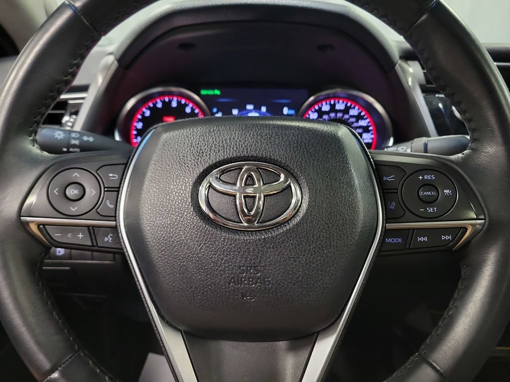 Used 2018 Toyota Camry XSE w/ Driver Assist Package FWD image 15