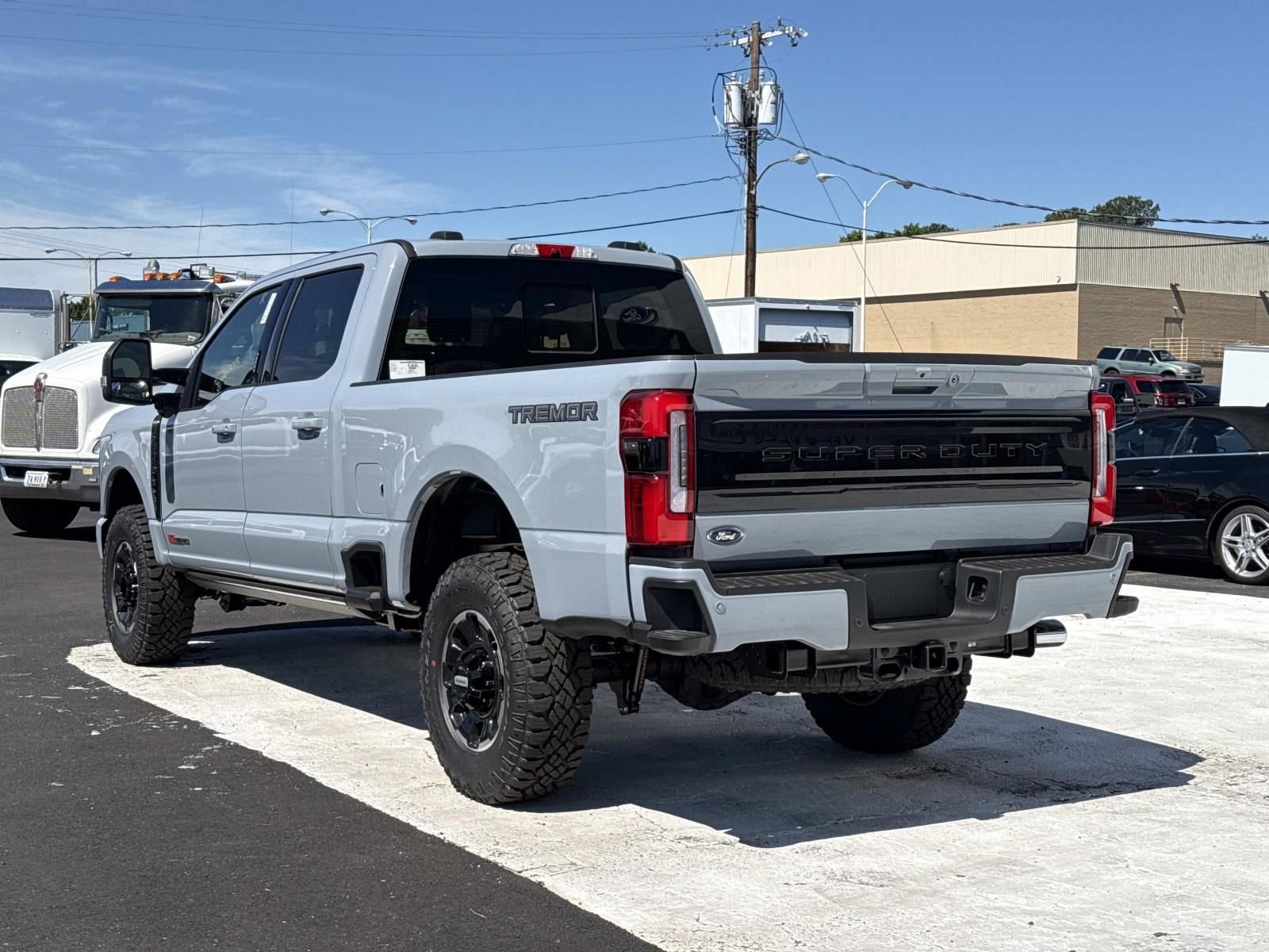 New 2026 Ford F250 Platinum w/ Tremor Off-Road Package AWD/4WD image 5