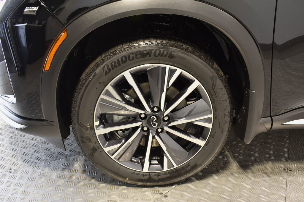 New 2026 INFINITI QX60 Luxe w/ Family Package image 28
